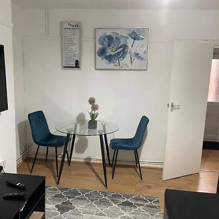 Westfield Apartment